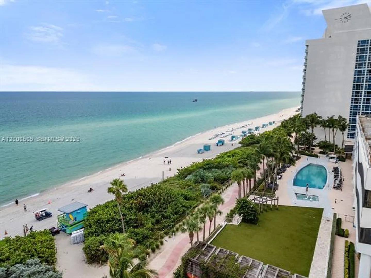 6801 Collins Ave CU-LPH10, Miami Beach, FL 33141 — Photo 2