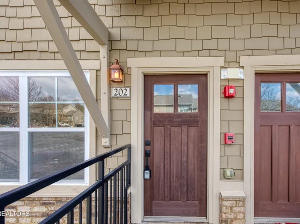 3918 Cherokee Woods Way APT 202, Knoxville, TN 37920