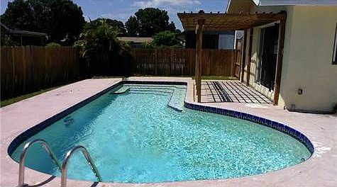 5th image of 606 Timber Bay Cir E