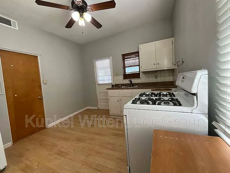 1 bed, 1.0 bath, 1000 sqft, $795 — Photo 3