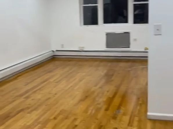354 Amboy St FLOOR 2