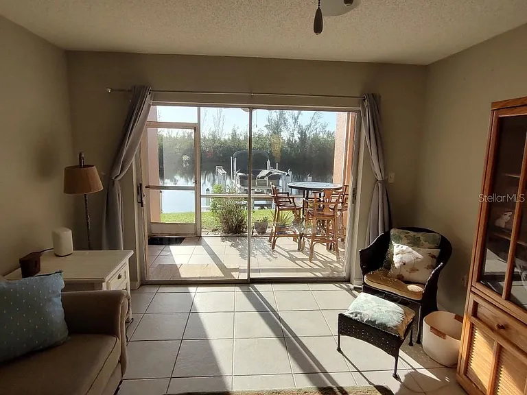 1358 Rock Dove Ct #7 — Photo 14