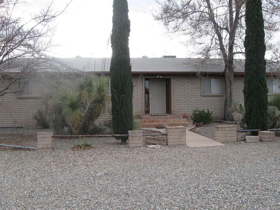 1st image of 303 N Douglas Ave