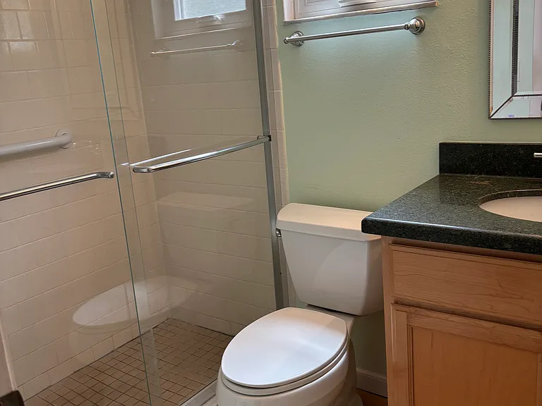 3615 Lake Bayshore Dr #J-316 — Photo 8