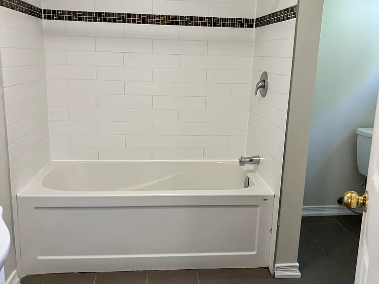 40 Barron St — Photo 11