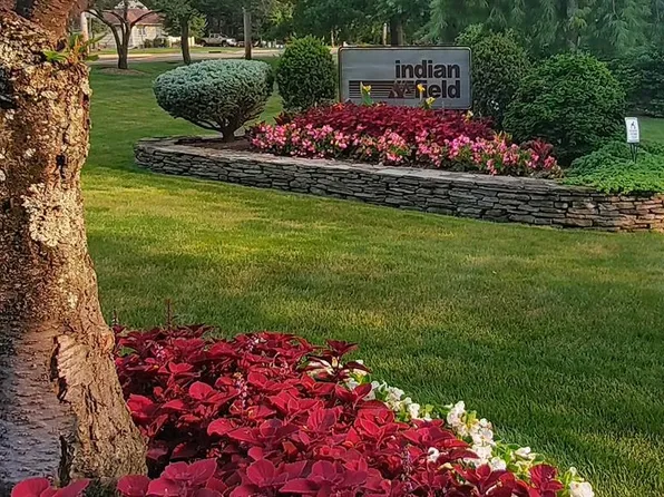 5 S Bayard Ln, Mahwah, NJ 07430