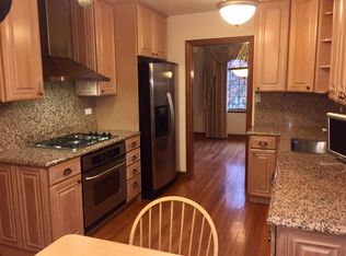 3316 W Columbia Ave #1, Lincolnwood, IL 60712