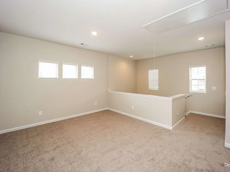 7398 Embassy Trce — Photo 14