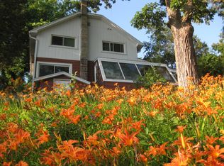 N82W28259 Vista Dr, Hartland, WI 53029