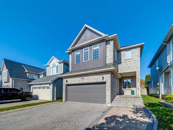 32 Divine Dr, Whitby, ON L1R 2T4