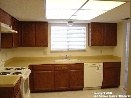 4th image of 5870 ROYAL RIDGE DR #N/A