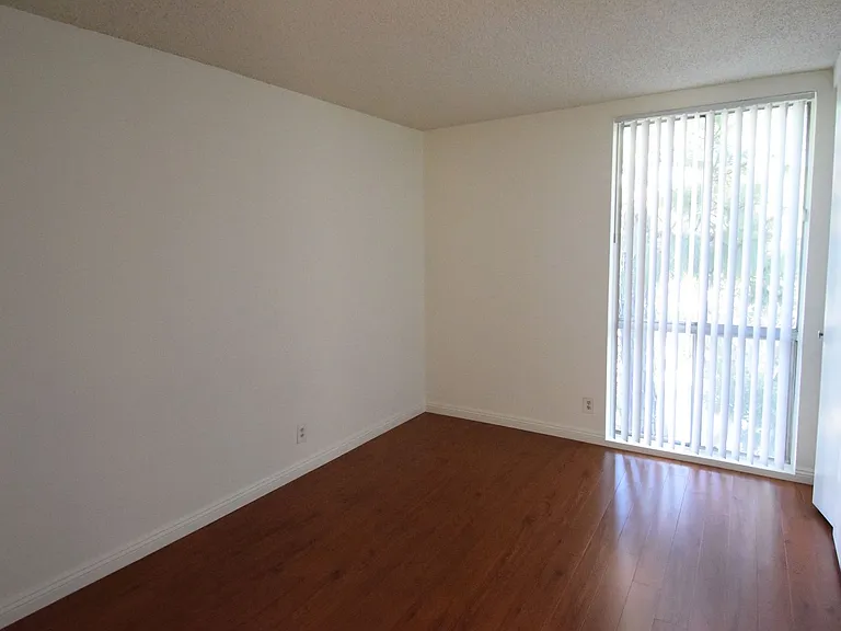 2643 Centinela Avenue — Photo 37