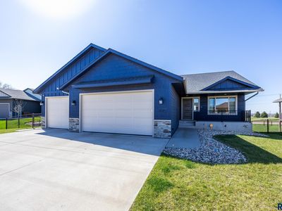 5717 Mahogany Cir, Sioux Falls, SD, 57110
