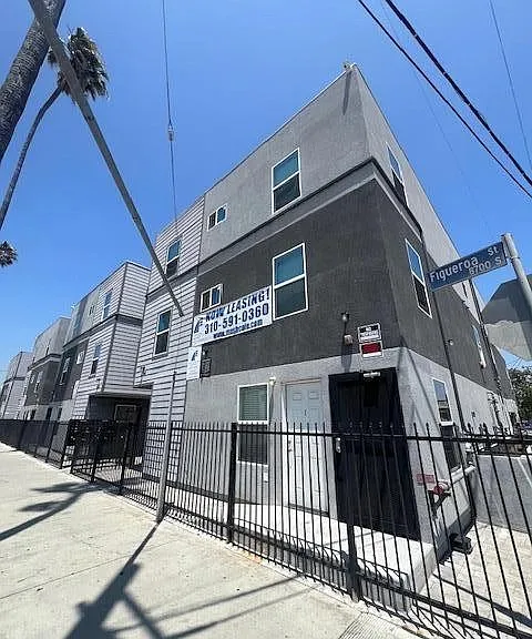 8730-8744 S Figueroa St #8738-04 — Photo 1