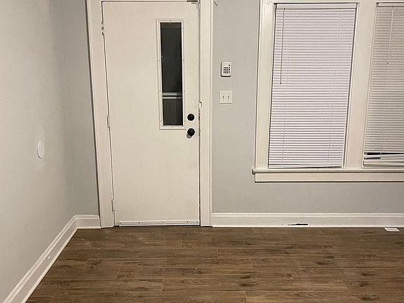 3rd image of 1822 Kent St #1822