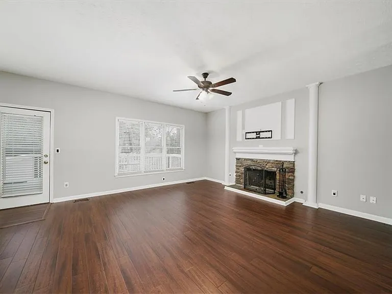 4085 Pineset Dr — Photo 10