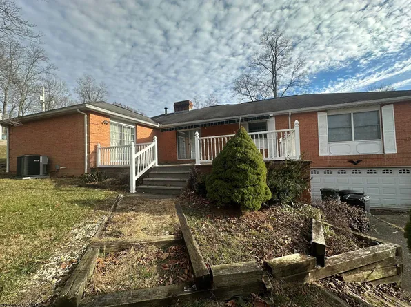 33 Elephant Walk, Fairmont, WV 26554