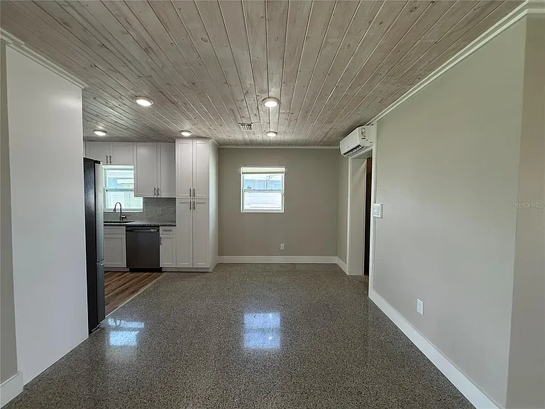3665 Belle Vista Dr E — Photo 7
