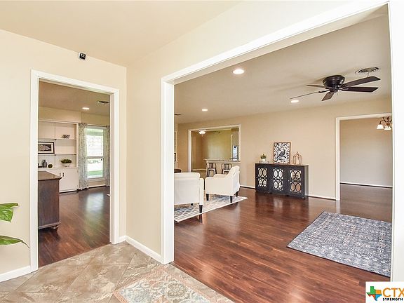 5th image of 528 Bolling Green Dr