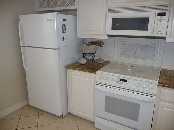 3rd image of 400 Padre Blvd Unit 603