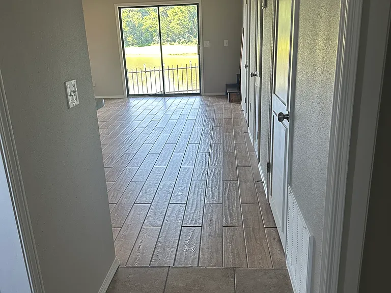 211 N Grace St #6 — Photo 6