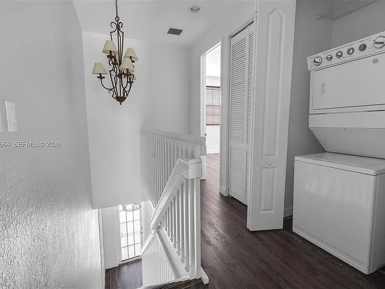 624 SW 147th Ave — Photo 12