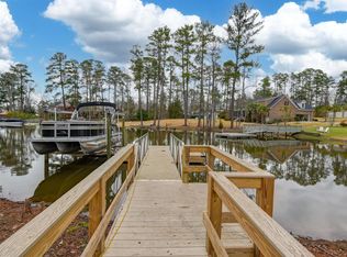 334 Breezy Bay Ct, Gilbert, SC 29054