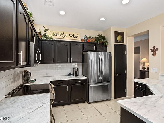 5th image of 17390 W King Canyon Dr