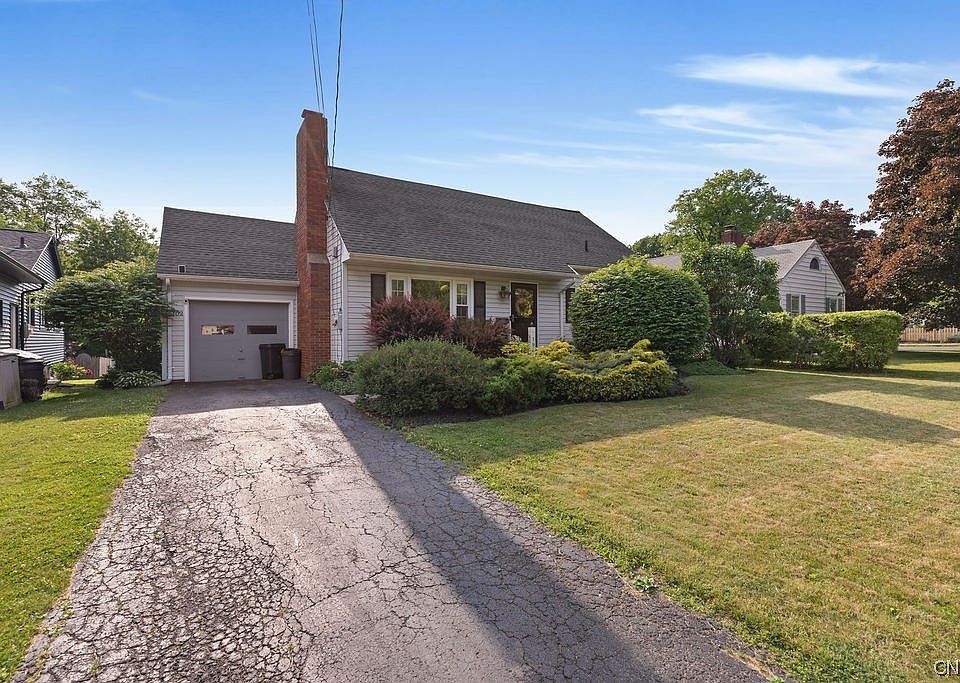 1st image of 102 Hancock Dr