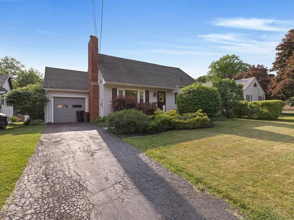 102 Hancock Dr, Syracuse, NY 13207