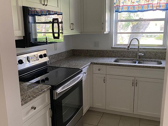 5th image of 104 Royal Oak Dr APT 107