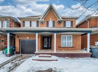 22 Beresford Cres, Brampton, ON L6P 2M2