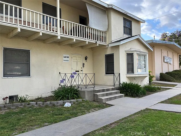 10007 Cole Rd — Photo 1