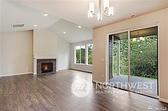 5th image of 16705 8th Avenue E #98