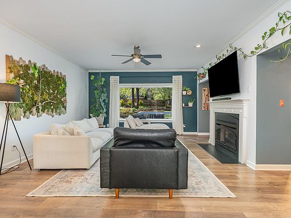 4th image of 603 Orchard Pl