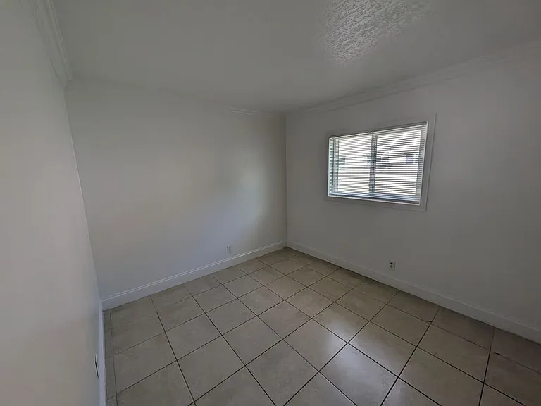 817 Lighthouse Dr #B — Photo 12