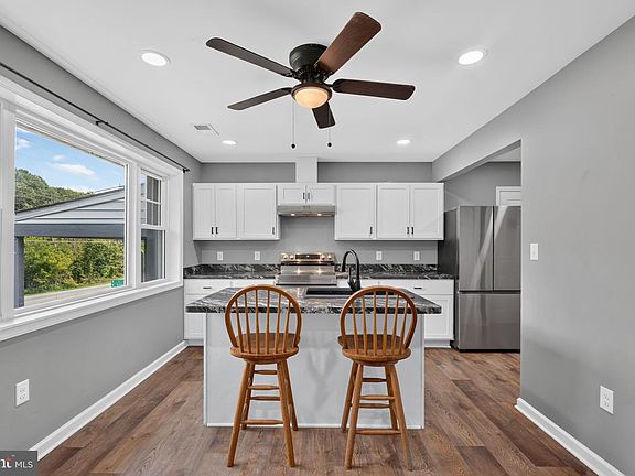 5th image of 2042 Conowingo Rd
