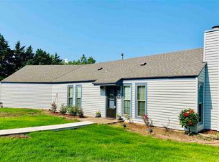 8546 Lake Rd, Ponca City, OK 74604