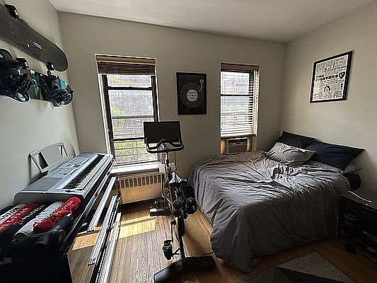 4th image of 421 E 78th St APT 4A