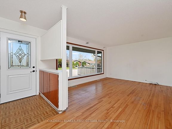 3rd image of 2128 Kingsley Rd