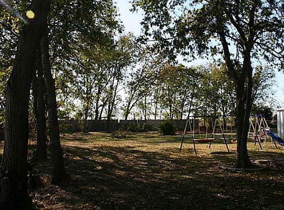 2nd image of 404 McDuff Ave