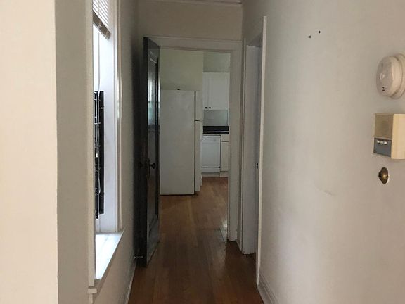 5th image of 4502 N Maplewood Ave