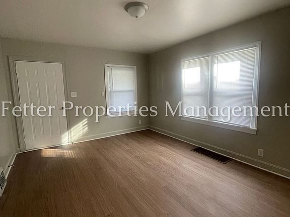 4th image of 623 S Rotherwood Ave