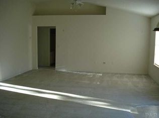 4840 La Casa Cir, Pace, FL 32571