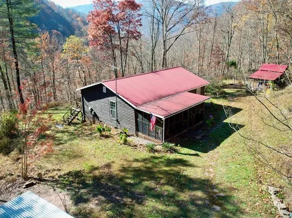 125 Hondo Ln, Hinton, WV 25951