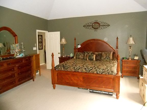 5th image of 1111 Winslow Dr