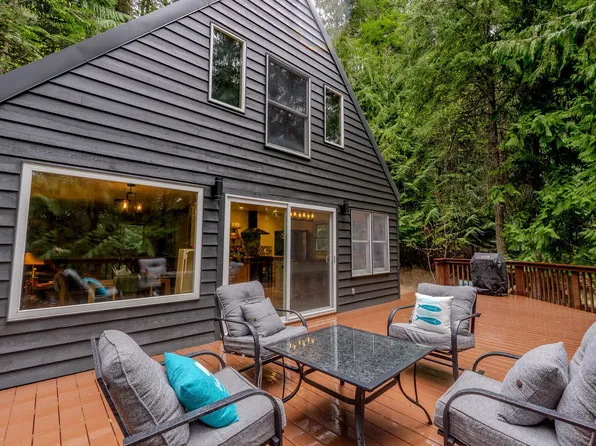 3871 W Pine Bay Way, Loon Lake, WA 99148