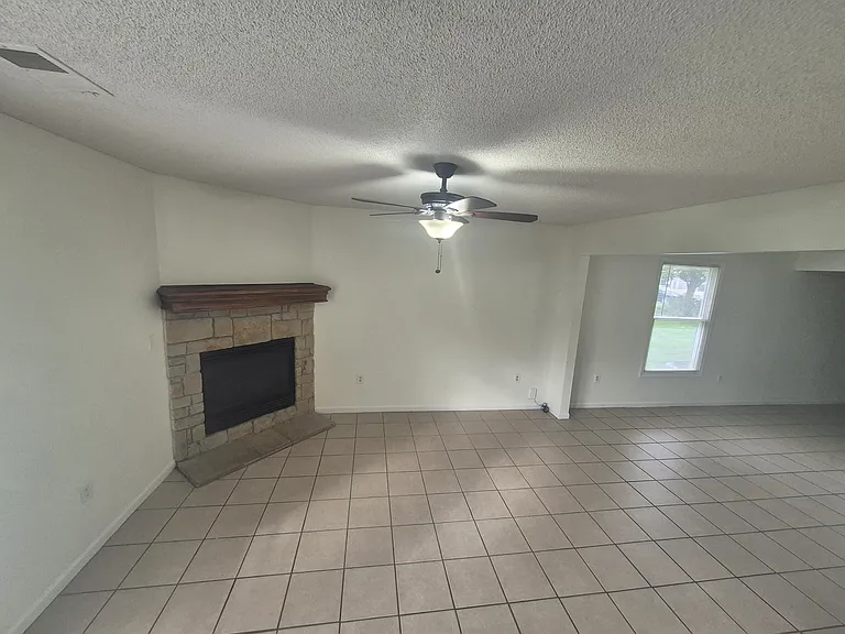 822 E 167th Ct — Photo 22