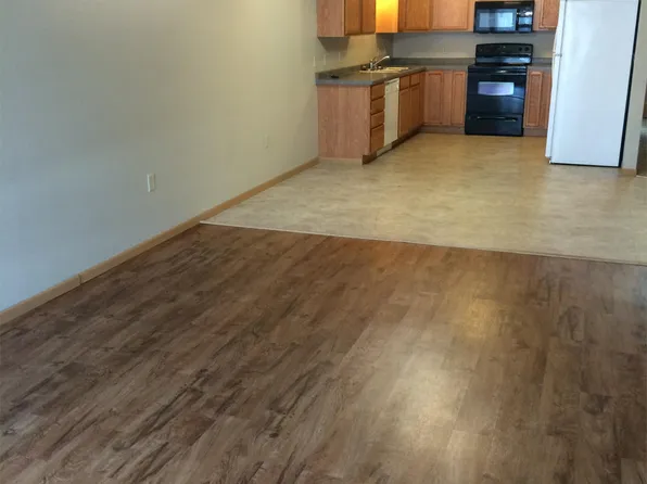 1109 Evergreen Ln #2, Chippewa Falls, WI 54729