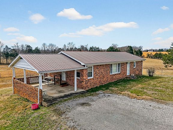 2nd image of 468 Green Hill Rd